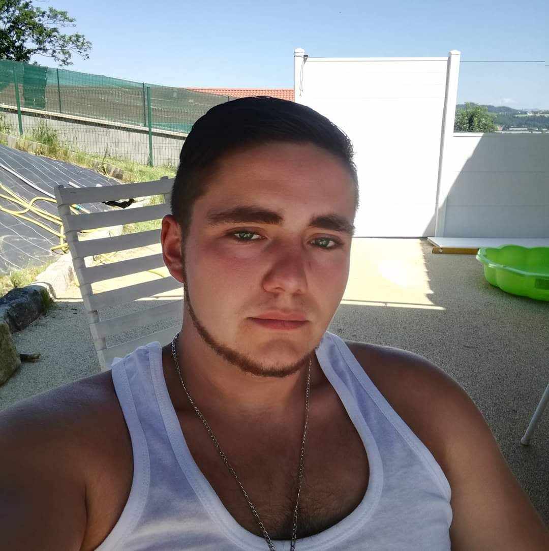 Profil von Dione